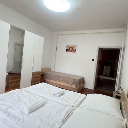 Pingvin Cukrászda Apartman Balatonmáriafürdő Exterior foto