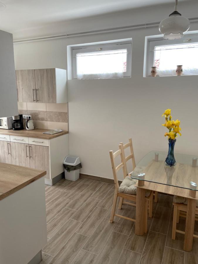 Pingvin Cukrászda Apartman Balatonmáriafürdő Exterior foto